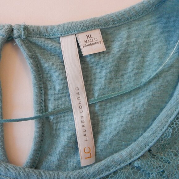 LC Lauren Conrad Womens Bow Front Laced Short Sleeved Blouse Light Blue/Green XL - Picture 7 of 10